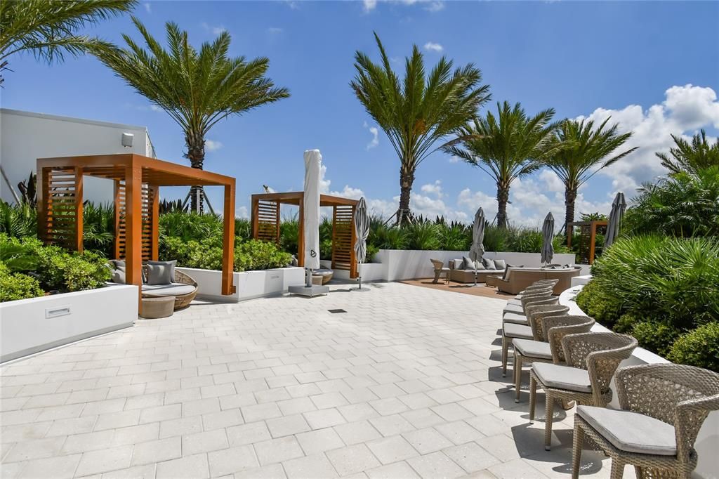 待售: $1,150,000 (2 贝兹, 2 浴室, 1704 平方英尺)