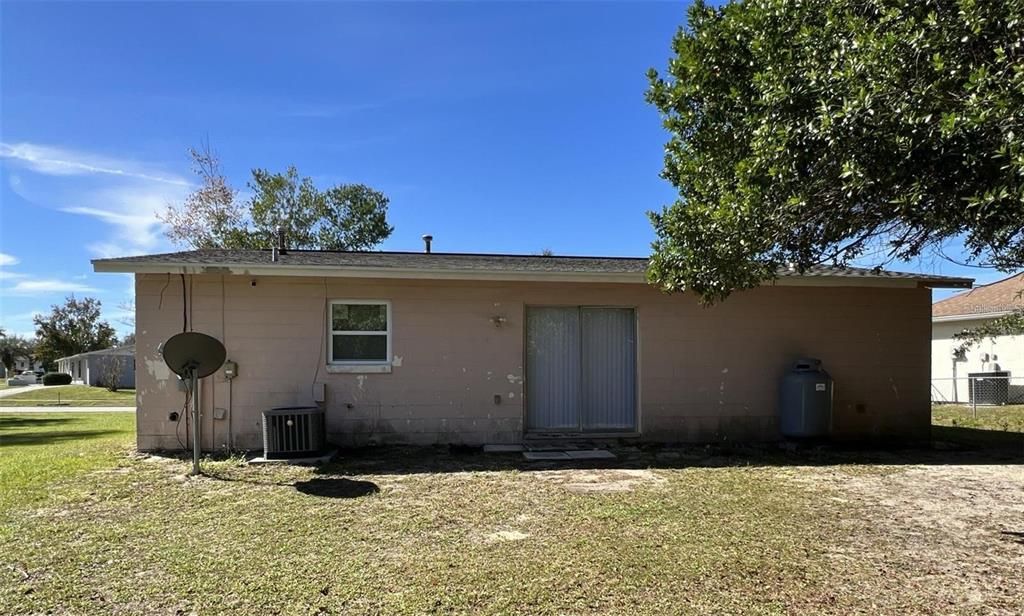 出租: $1,300 (2 贝兹, 2 浴室, 1066 平方英尺)