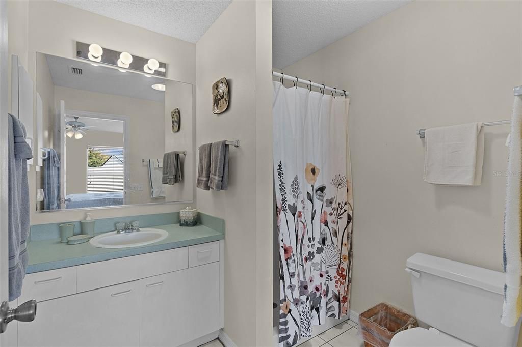 В аренду: $3,000 (2 спален, 2 ванн, 1214 Квадратных фут)