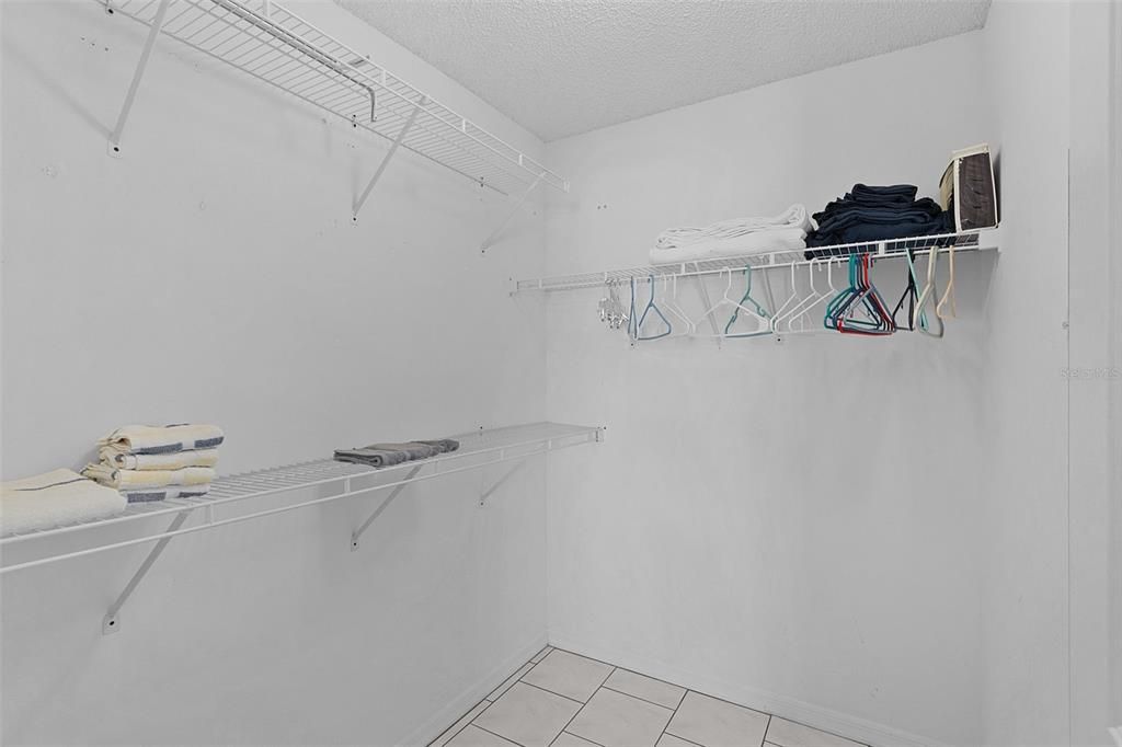 В аренду: $3,000 (2 спален, 2 ванн, 1214 Квадратных фут)