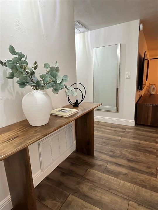 For Sale: $360,000 (3 beds, 2 baths, 1561 Square Feet)