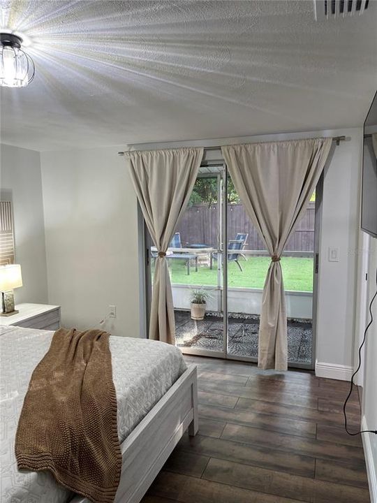 For Sale: $360,000 (3 beds, 2 baths, 1561 Square Feet)