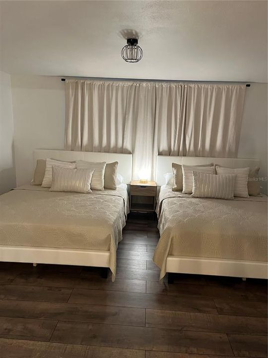 For Sale: $360,000 (3 beds, 2 baths, 1561 Square Feet)