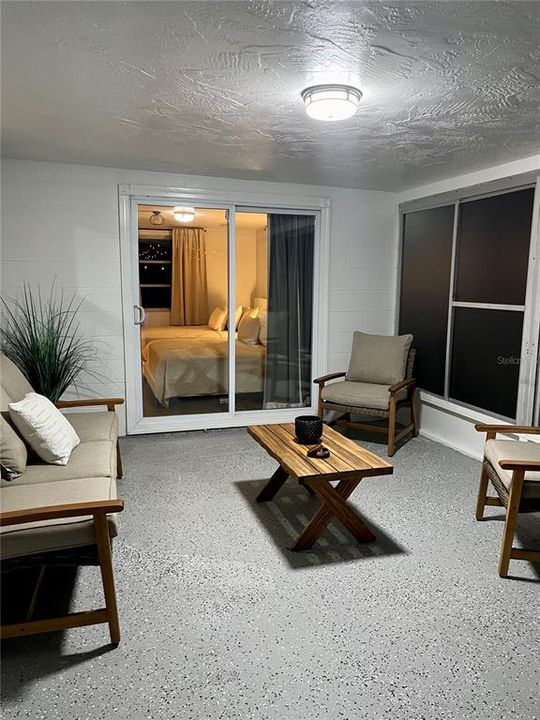 For Sale: $360,000 (3 beds, 2 baths, 1561 Square Feet)