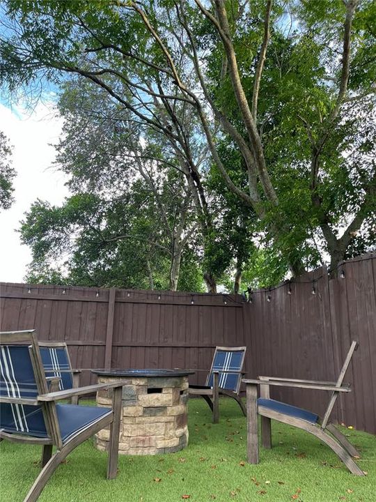 For Sale: $360,000 (3 beds, 2 baths, 1561 Square Feet)