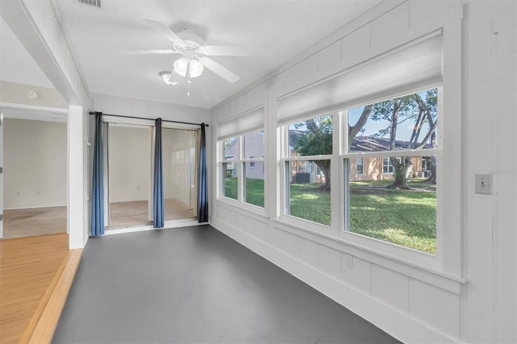 For Sale: $219,500 (2 beds, 2 baths, 1174 Square Feet)