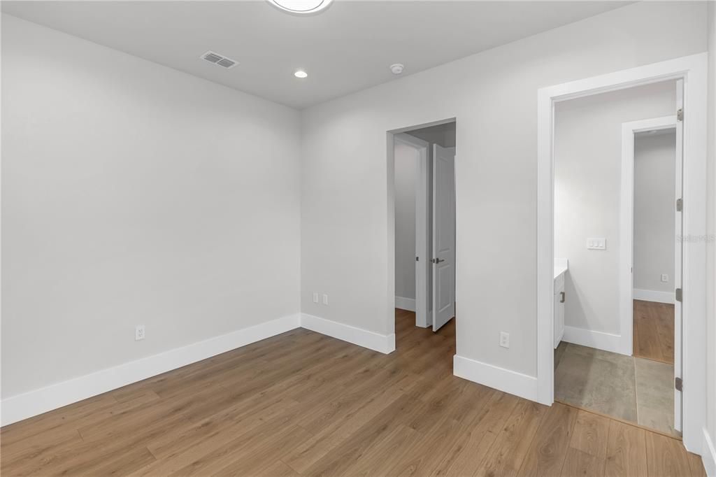 For Sale: $1,499,000 (4 beds, 3 baths, 2459 Square Feet)