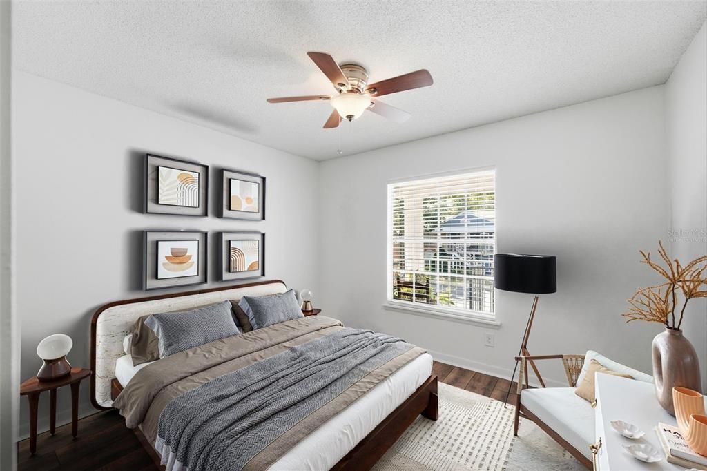 Active With Contract: $205,000 (2 beds, 2 baths, 919 Square Feet)