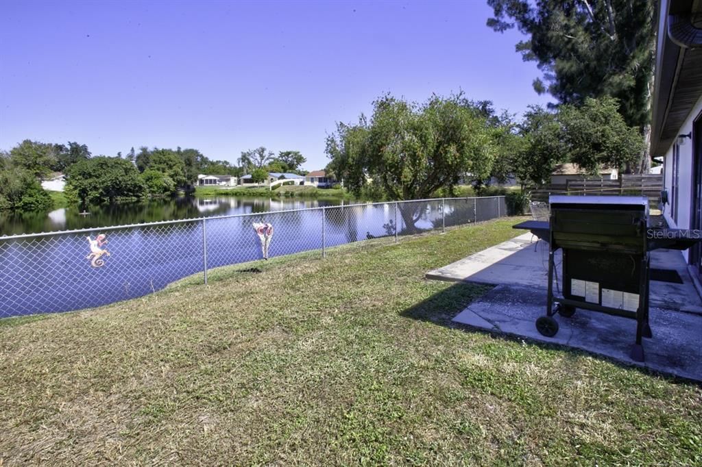 For Sale: $349,900 (3 beds, 2 baths, 1404 Square Feet)