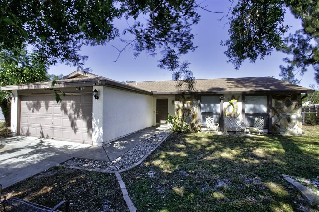 For Sale: $349,900 (3 beds, 2 baths, 1404 Square Feet)