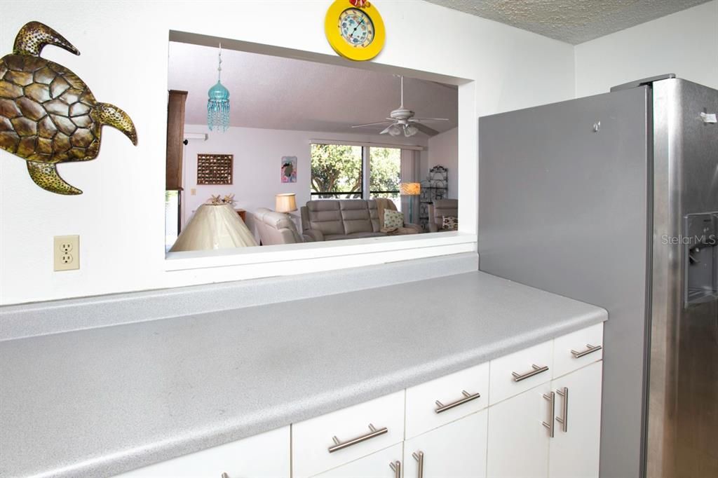 For Sale: $349,900 (3 beds, 2 baths, 1404 Square Feet)