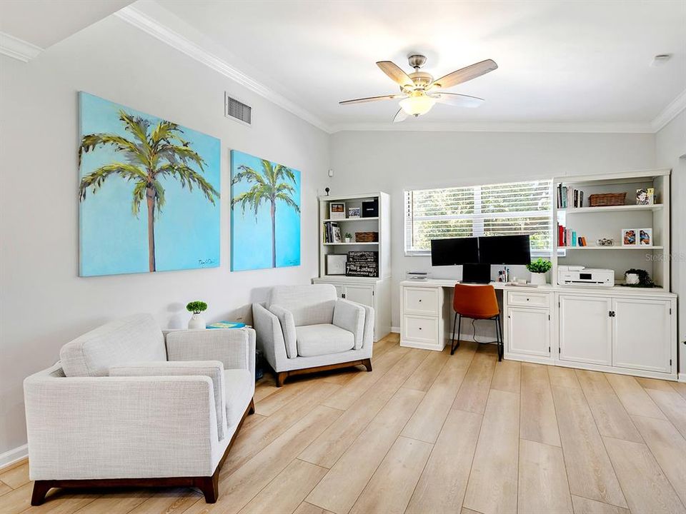 Под контрактом: $439,000 (3 спален, 2 ванн, 1516 Квадратных фут)