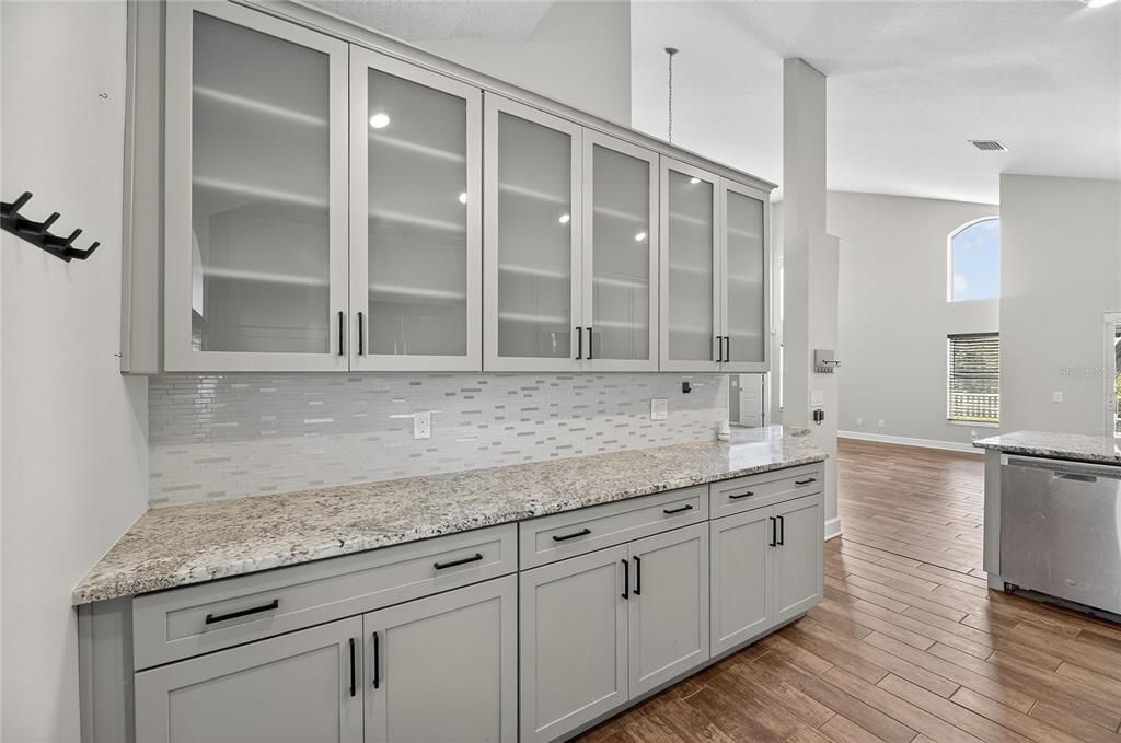 For Sale: $389,999 (3 beds, 2 baths, 1774 Square Feet)