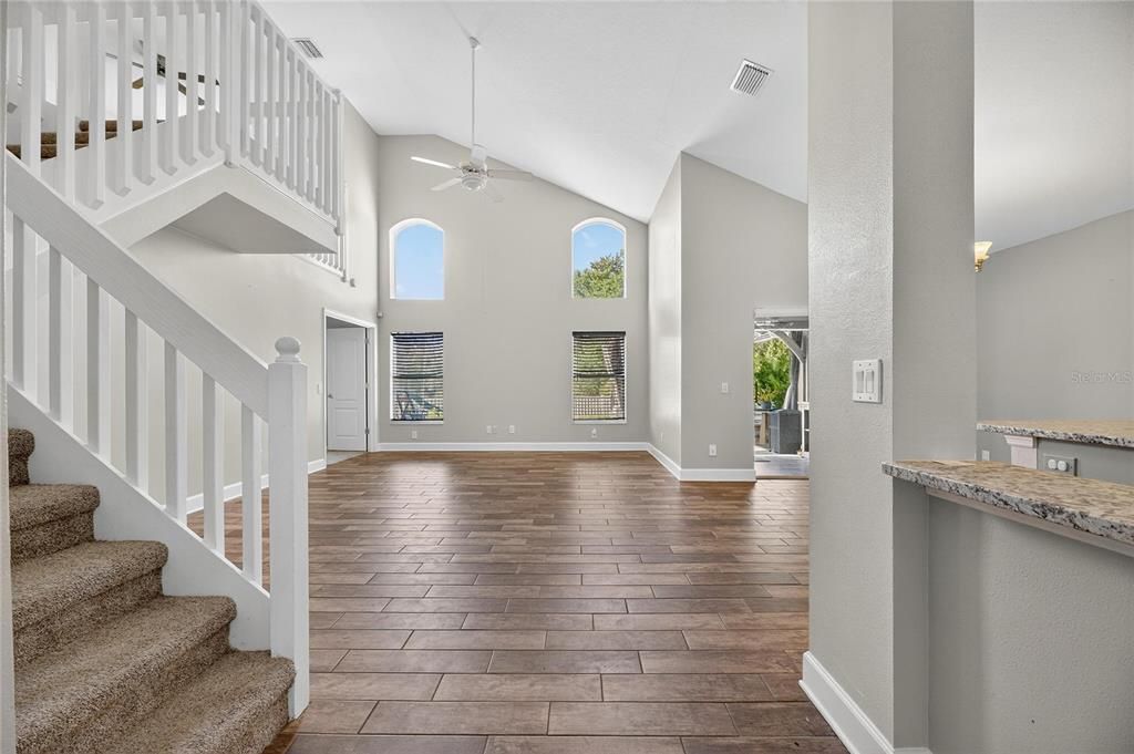 For Sale: $389,999 (3 beds, 2 baths, 1774 Square Feet)