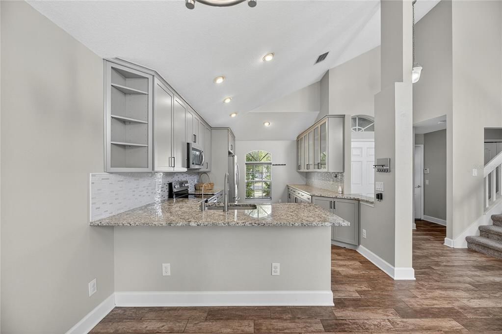 For Sale: $389,999 (3 beds, 2 baths, 1774 Square Feet)