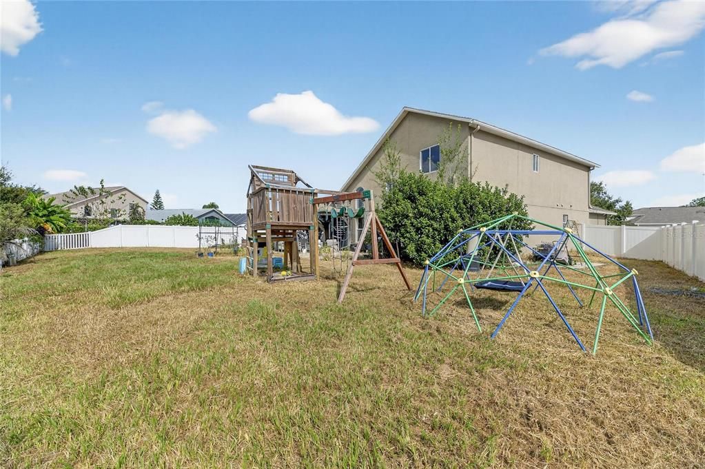 For Sale: $389,999 (3 beds, 2 baths, 1774 Square Feet)