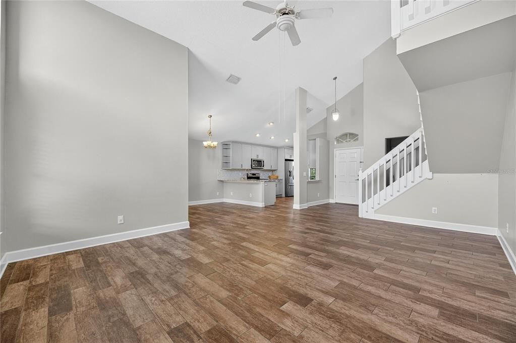 For Sale: $389,999 (3 beds, 2 baths, 1774 Square Feet)