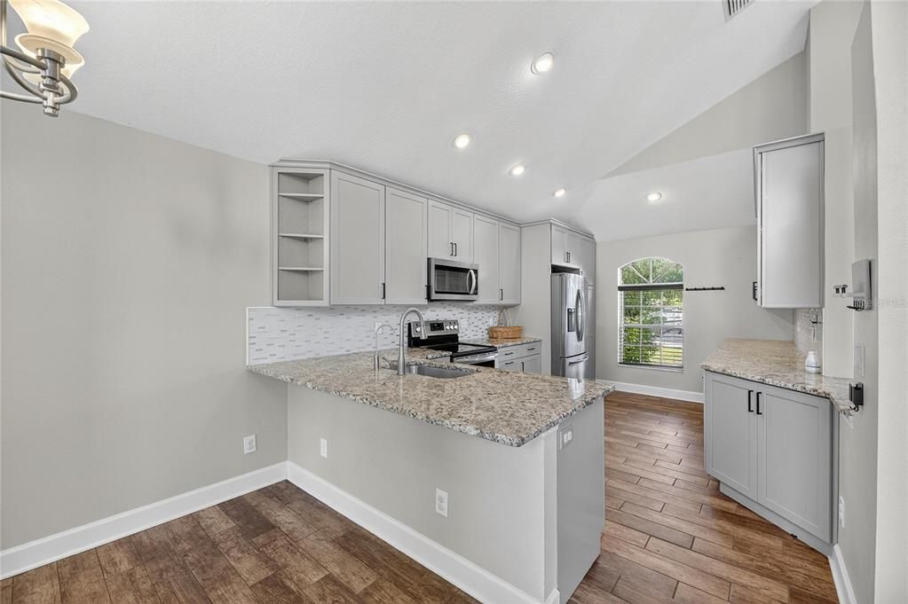 For Sale: $389,999 (3 beds, 2 baths, 1774 Square Feet)