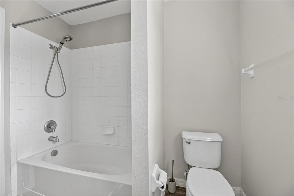 For Sale: $389,999 (3 beds, 2 baths, 1774 Square Feet)