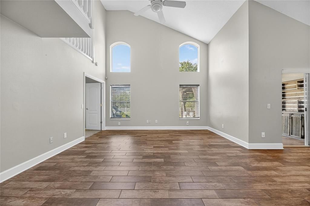 For Sale: $389,999 (3 beds, 2 baths, 1774 Square Feet)