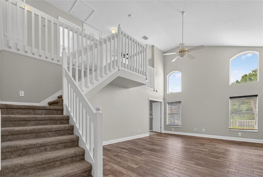 For Sale: $389,999 (3 beds, 2 baths, 1774 Square Feet)