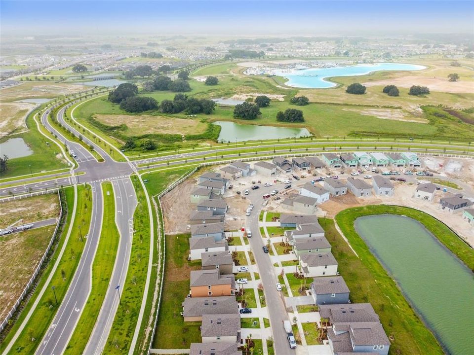 合同活跃: $2,400 (4 贝兹, 2 浴室, 1870 平方英尺)