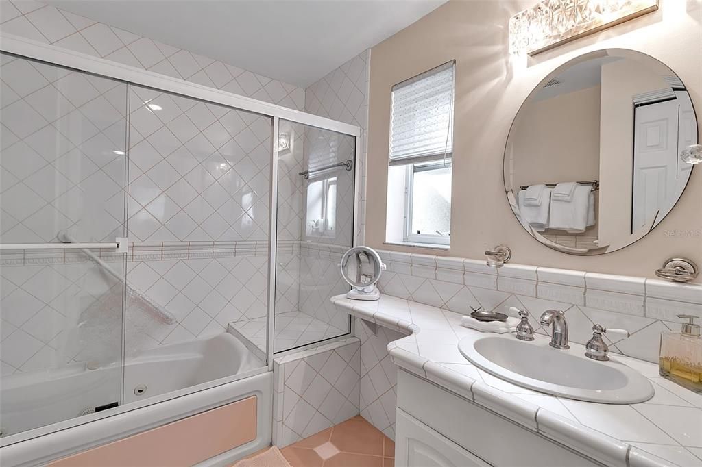 Active With Contract: $3,975,000 (4 beds, 4 baths, 2179 Square Feet)