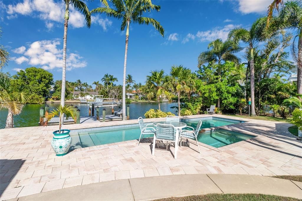 Active With Contract: $3,975,000 (4 beds, 4 baths, 2179 Square Feet)