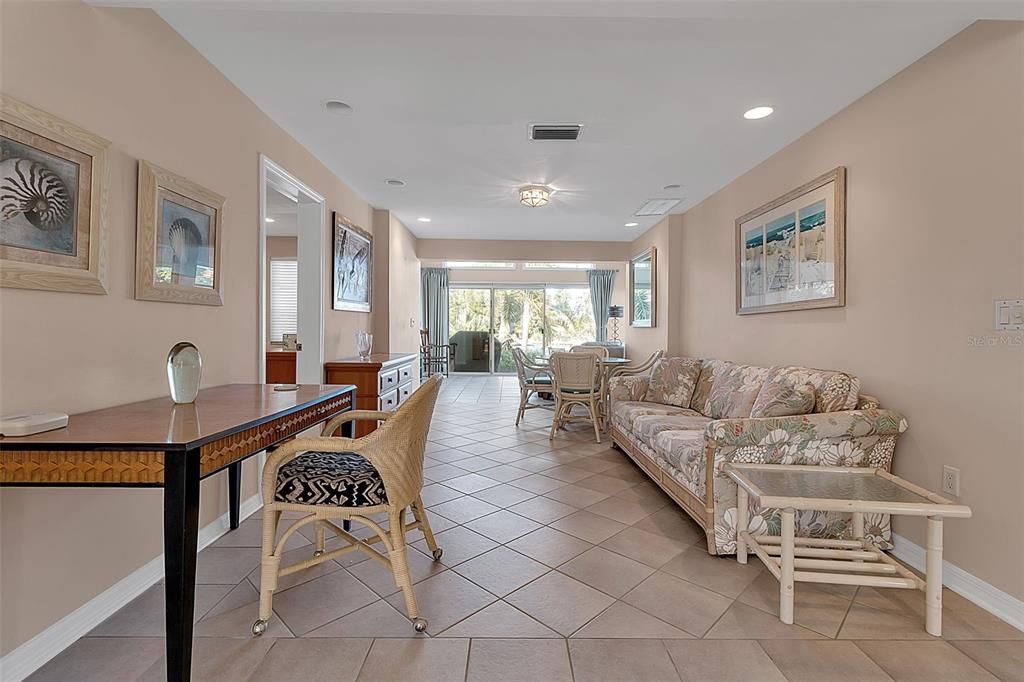 Active With Contract: $3,975,000 (4 beds, 4 baths, 2179 Square Feet)