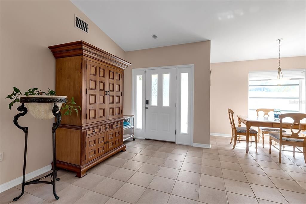 Active With Contract: $3,975,000 (4 beds, 4 baths, 2179 Square Feet)