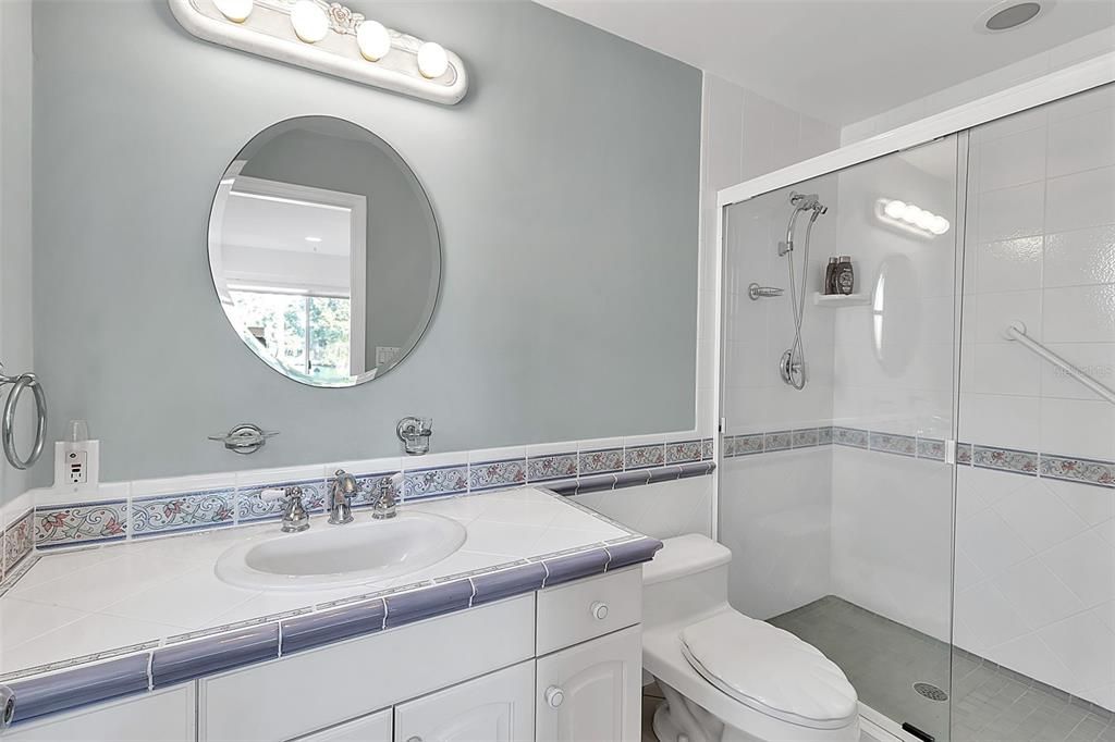 Active With Contract: $3,975,000 (4 beds, 4 baths, 2179 Square Feet)