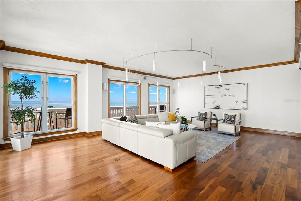 For Sale: $4,950,000 (3 beds, 2 baths, 5100 Square Feet)