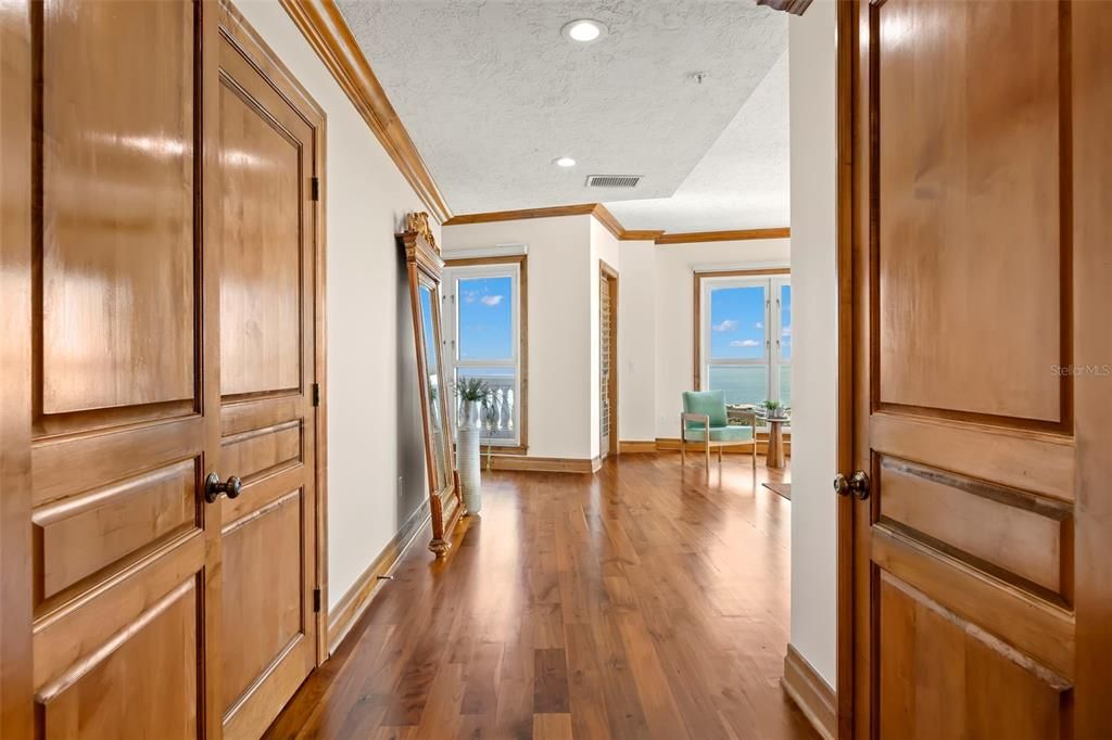 For Sale: $4,950,000 (3 beds, 2 baths, 5100 Square Feet)