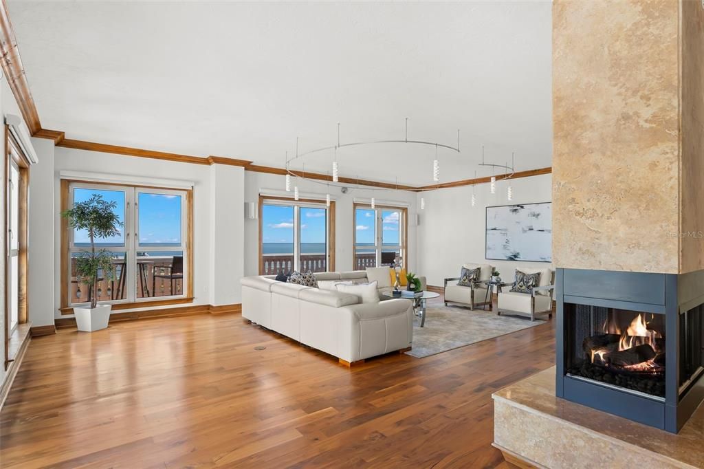 For Sale: $4,950,000 (3 beds, 2 baths, 5100 Square Feet)