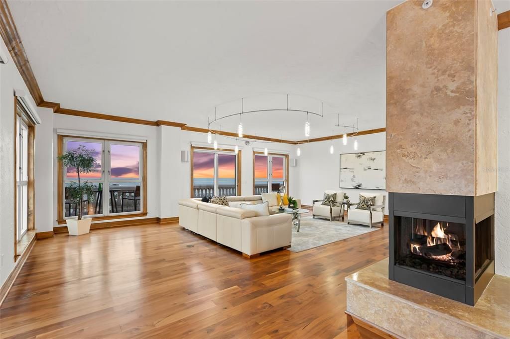 For Sale: $4,950,000 (3 beds, 2 baths, 5100 Square Feet)