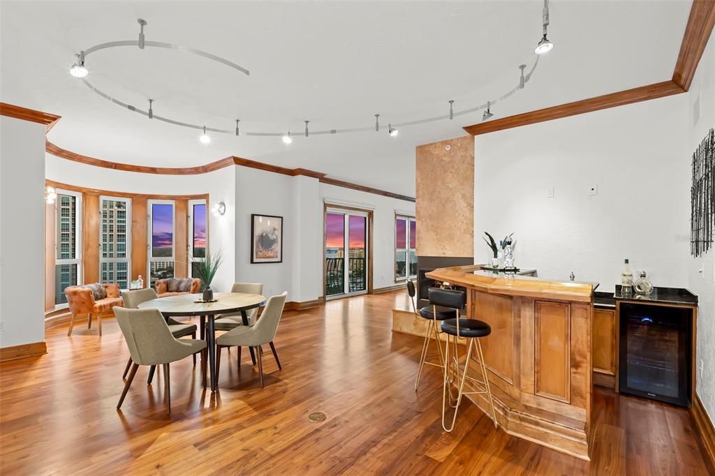 For Sale: $4,950,000 (3 beds, 2 baths, 5100 Square Feet)