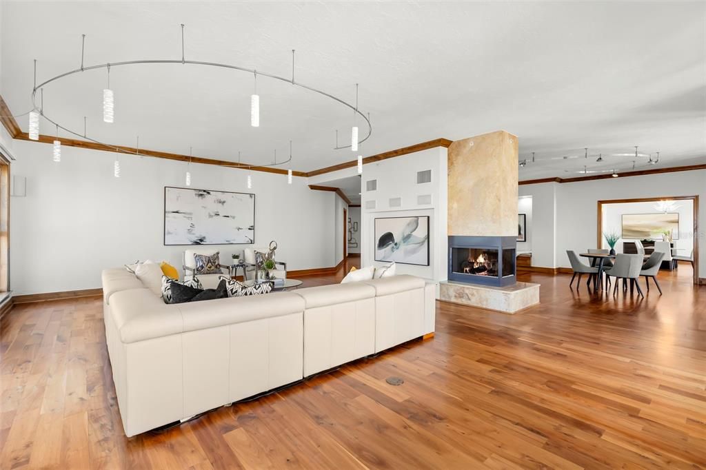 For Sale: $4,950,000 (3 beds, 2 baths, 5100 Square Feet)