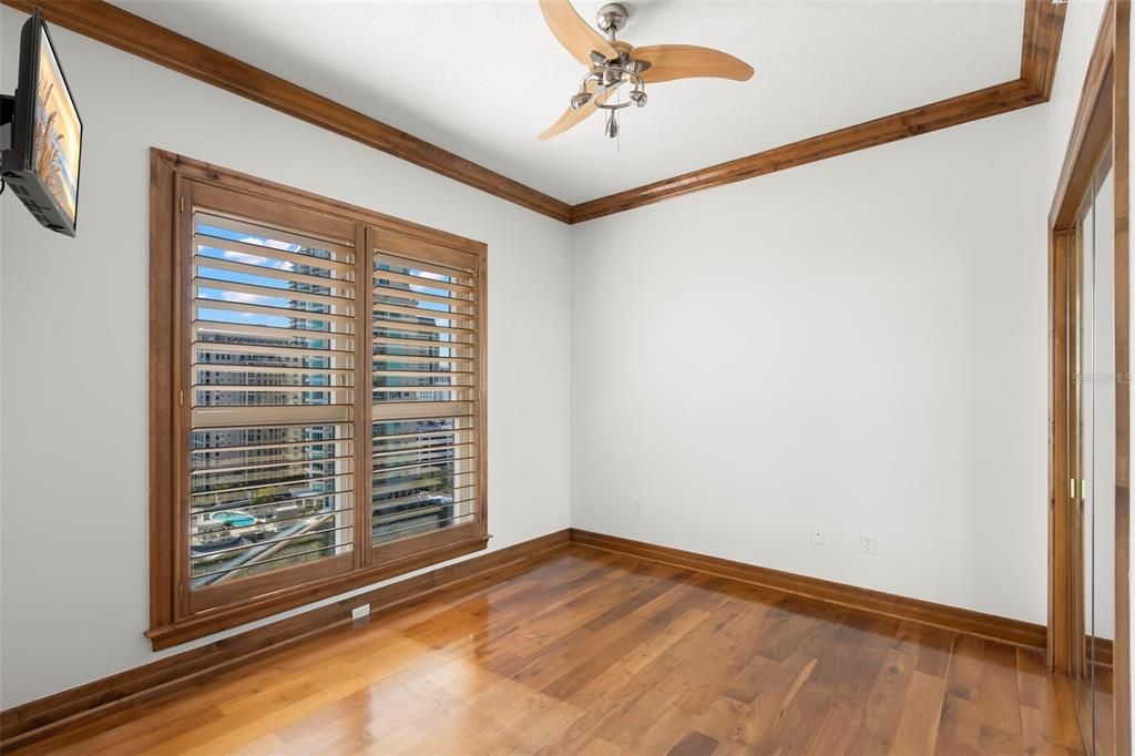 For Sale: $4,950,000 (3 beds, 2 baths, 5100 Square Feet)