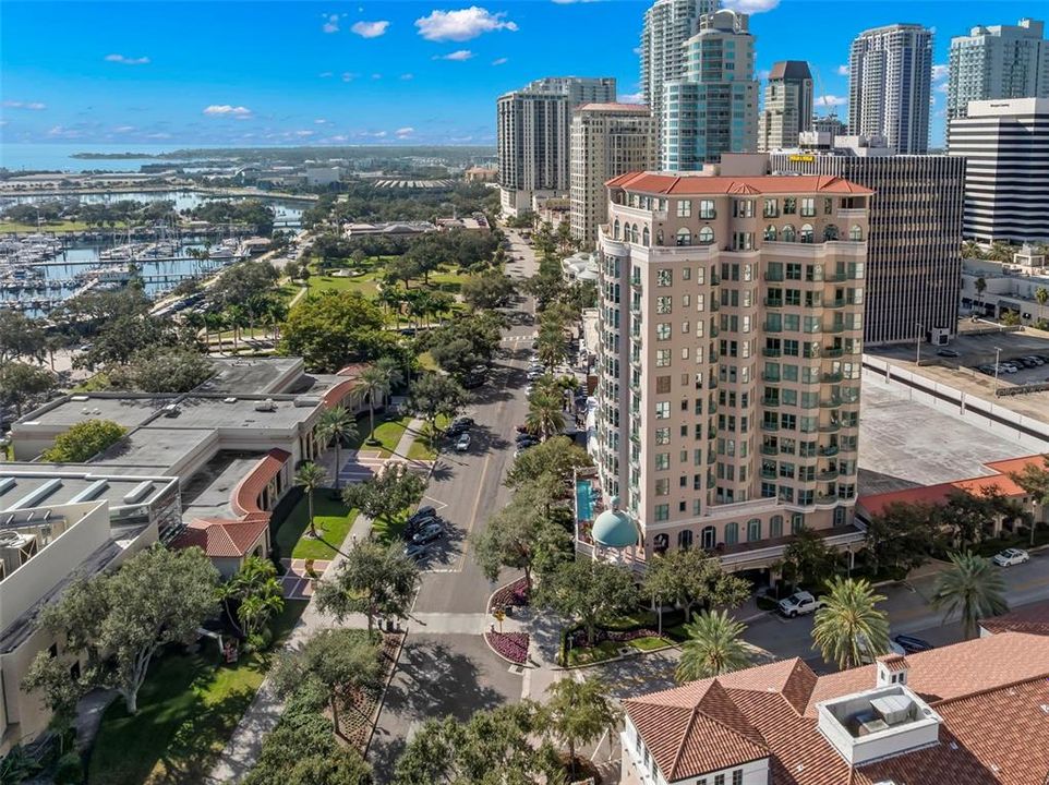For Sale: $4,950,000 (3 beds, 2 baths, 5100 Square Feet)
