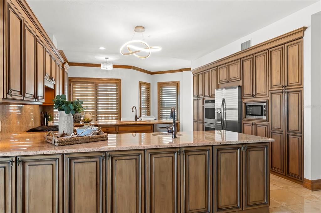 For Sale: $4,950,000 (3 beds, 2 baths, 5100 Square Feet)