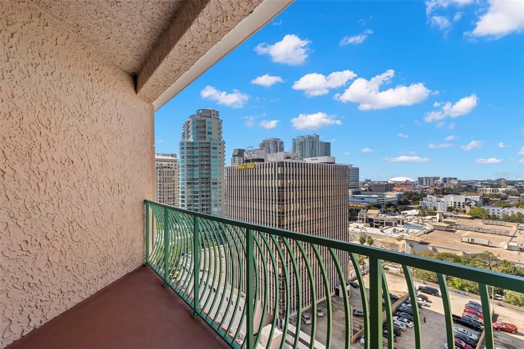 For Sale: $4,950,000 (3 beds, 2 baths, 5100 Square Feet)