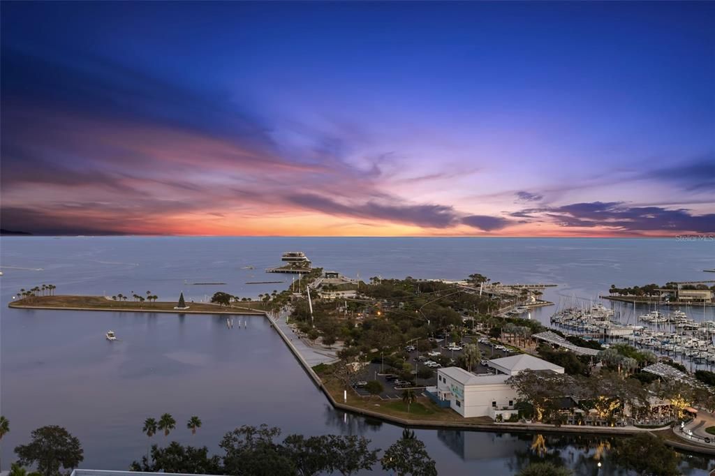 For Sale: $4,950,000 (3 beds, 2 baths, 5100 Square Feet)