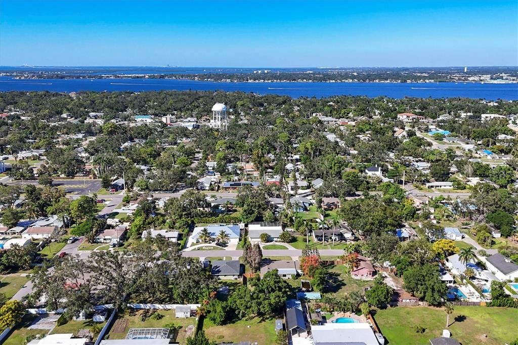 En Venta: $330,000 (3 camas, 2 baños, 1325 Pies cuadrados)