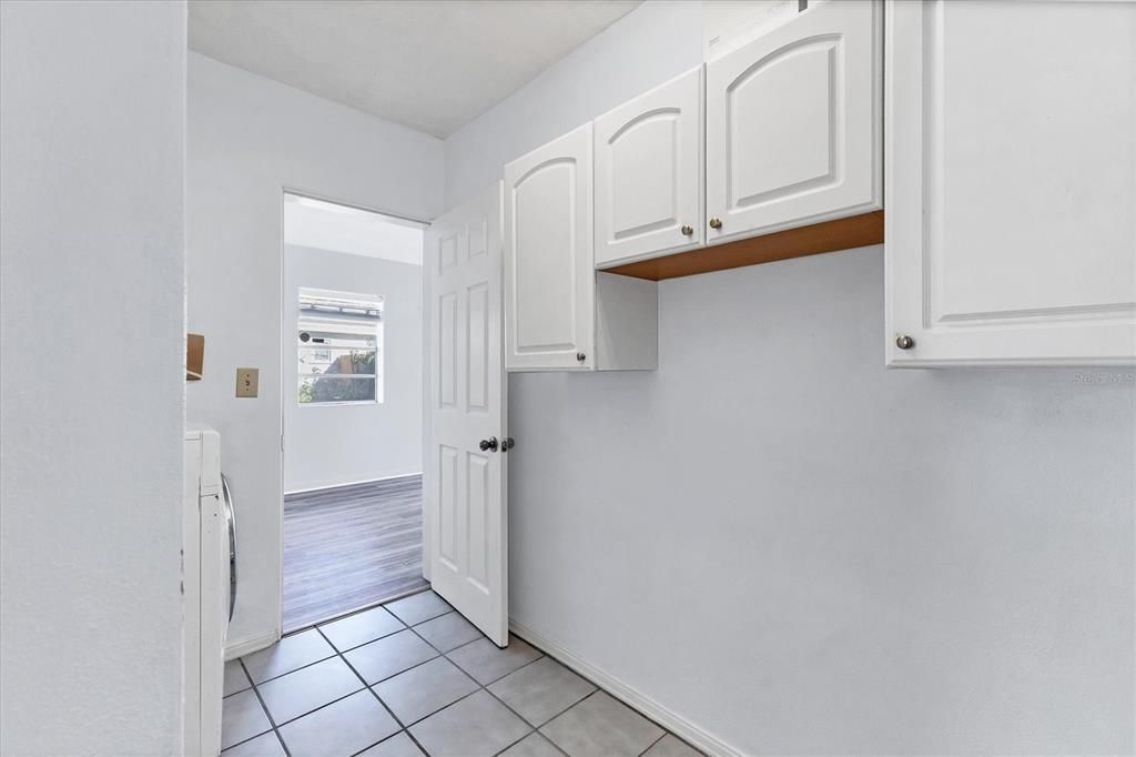 En Venta: $330,000 (3 camas, 2 baños, 1325 Pies cuadrados)