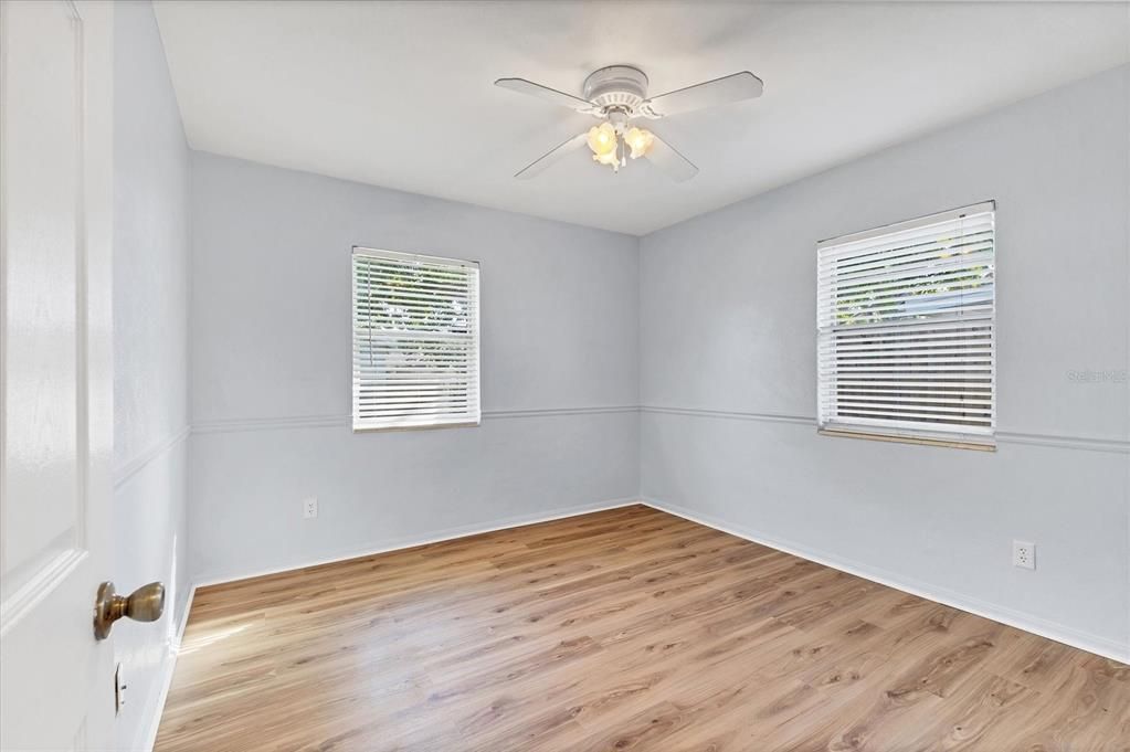 En Venta: $330,000 (3 camas, 2 baños, 1325 Pies cuadrados)