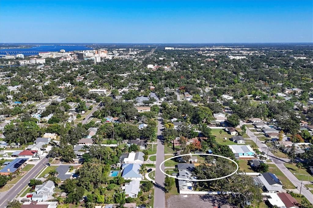 En Venta: $330,000 (3 camas, 2 baños, 1325 Pies cuadrados)