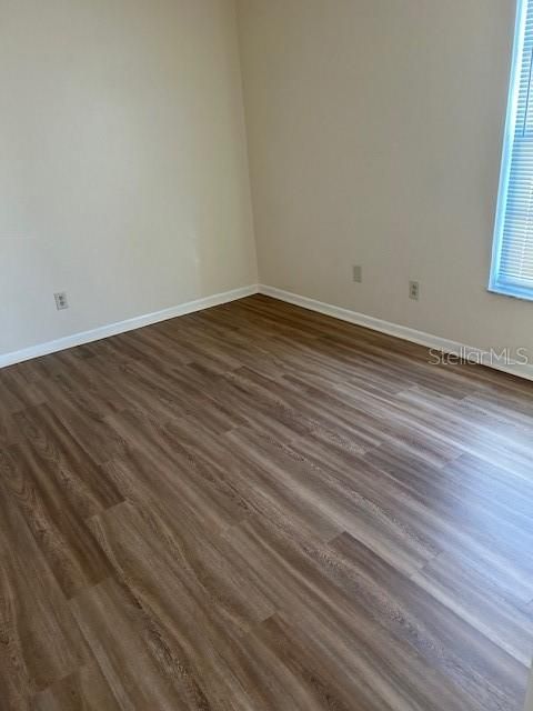 出租: $1,350 (2 贝兹, 2 浴室, 955 平方英尺)