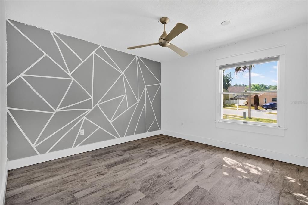 Active With Contract: $500,000 (4 beds, 2 baths, 2043 Square Feet)