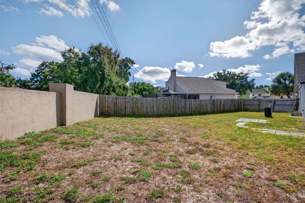 Active With Contract: $500,000 (4 beds, 2 baths, 2043 Square Feet)