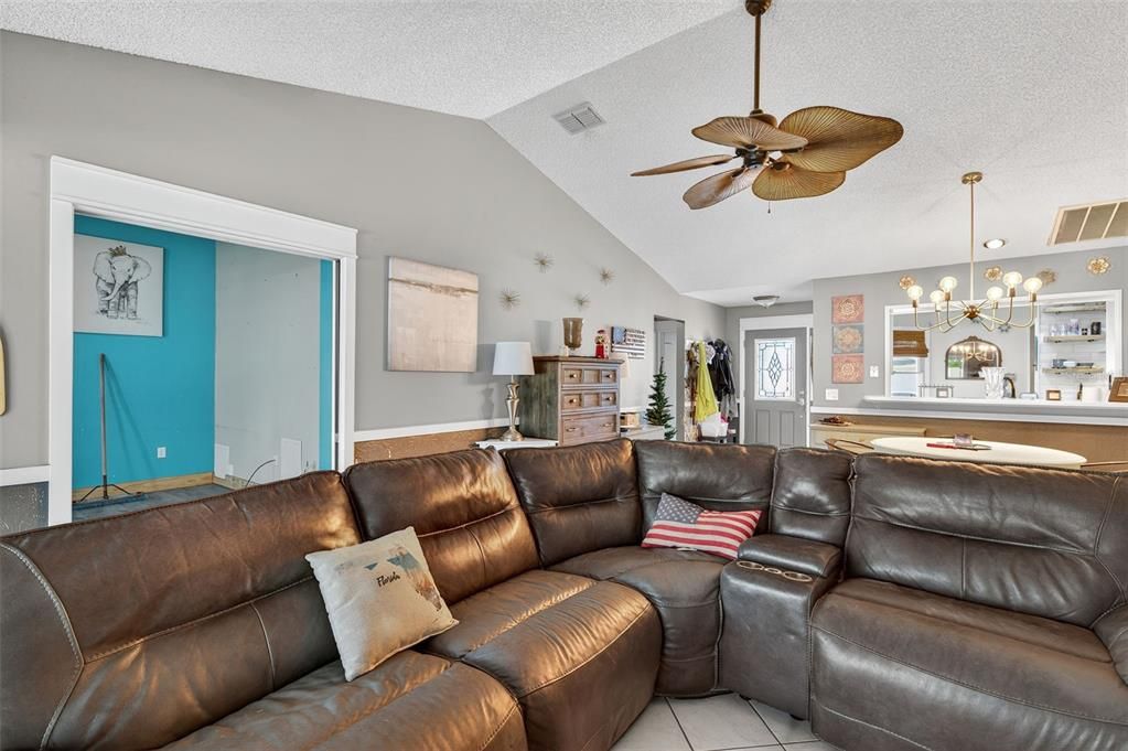 Active With Contract: $500,000 (4 beds, 2 baths, 2043 Square Feet)